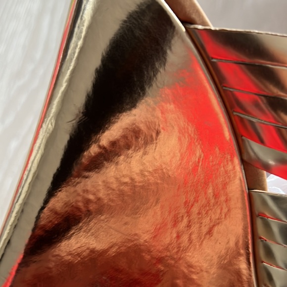 Coach Bristol Mirror Metallic - Gold - size 10 - worn twice, few scratches. - Picture 13 of 14